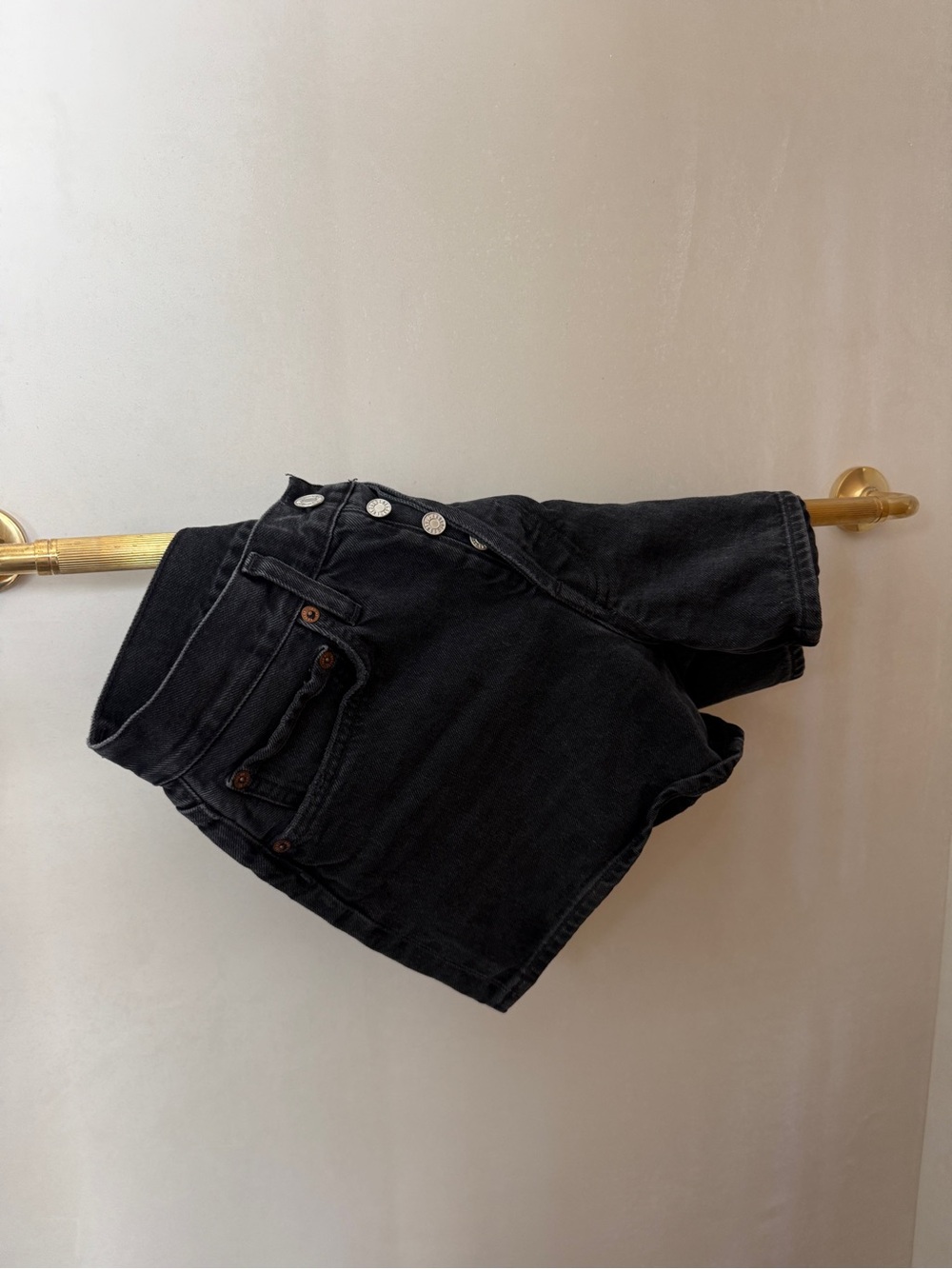Agolde Parker Long Short in Black - Size 26 - Picture 4 of 10